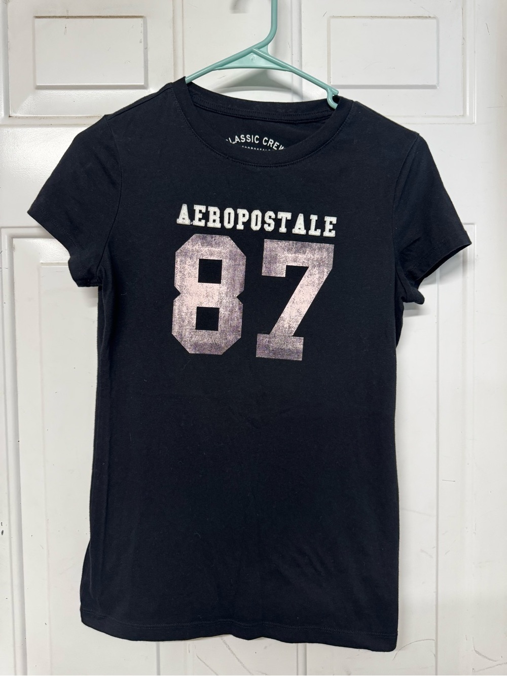 Aeropostale Girls' Black '87' Graphic Tee